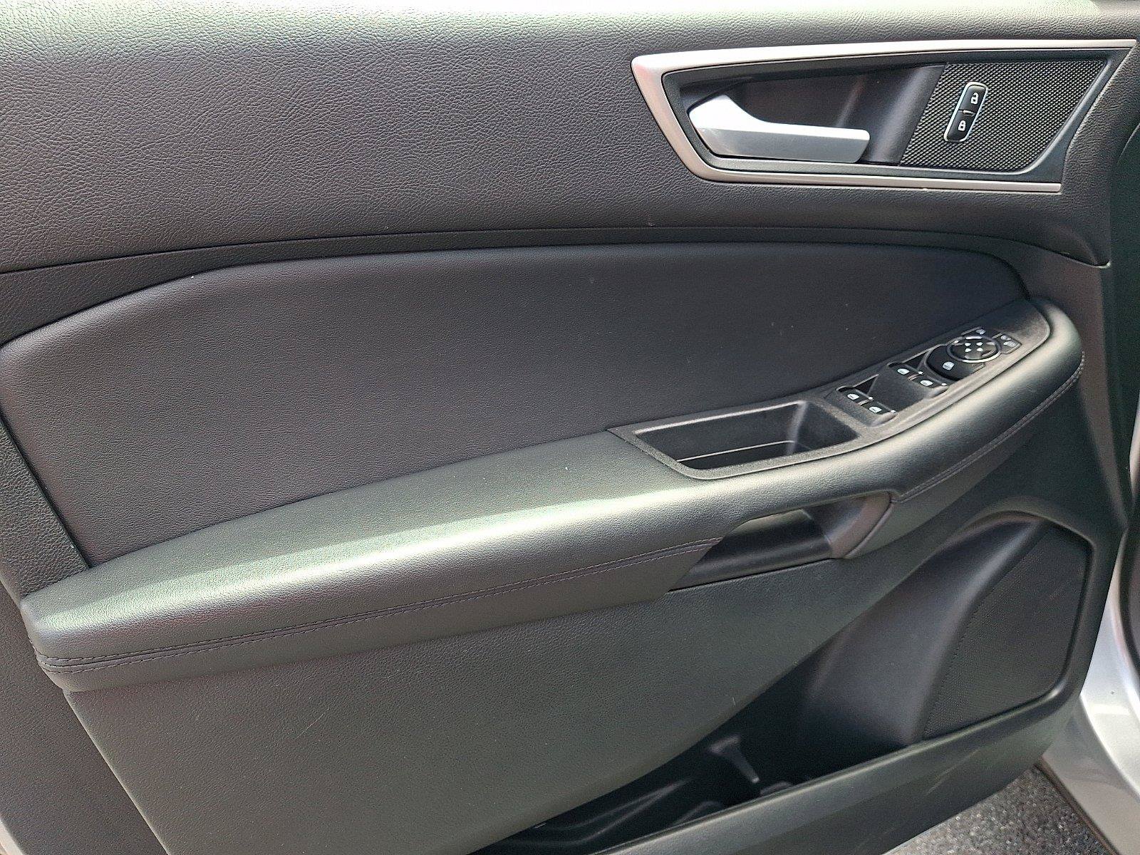 Used 2024 Ford Edge SEL AWD/4WD image 12