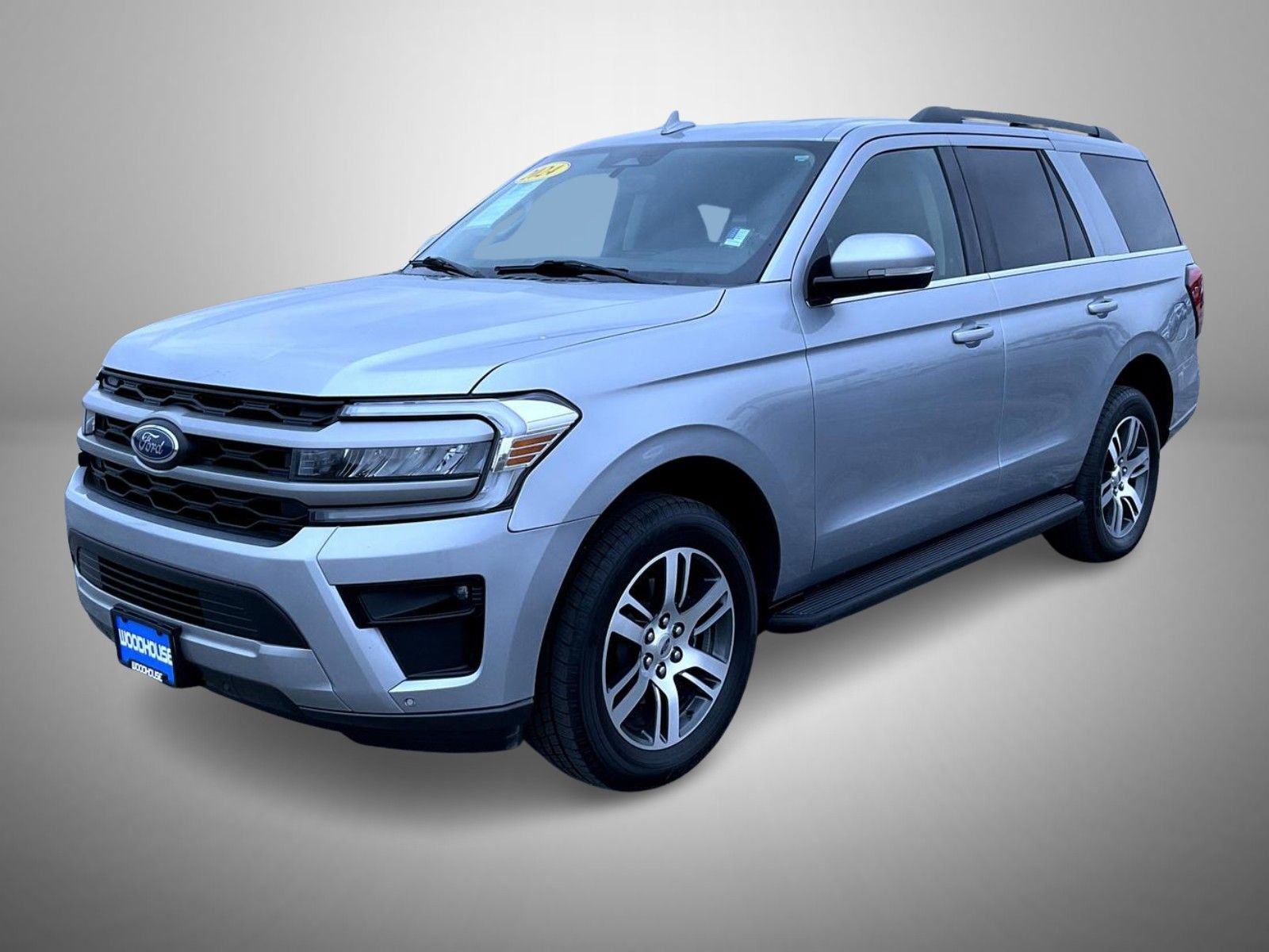 Used 2024 Ford Expedition XLT image 1