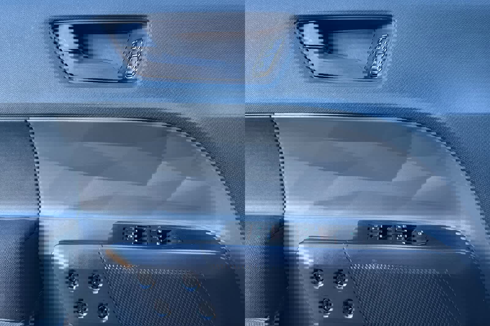 Used 2023 Ford Maverick XL image 12