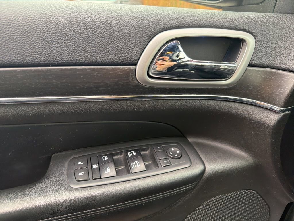 Certified 2018 Jeep Grand Cherokee Limited image 26