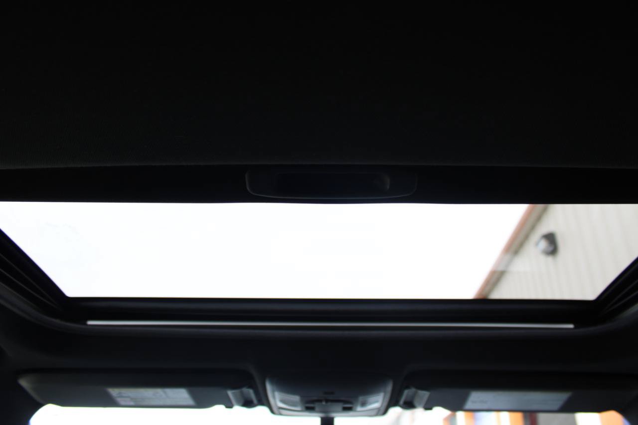 Used 2016 Toyota RAV4 SE FWD image 37