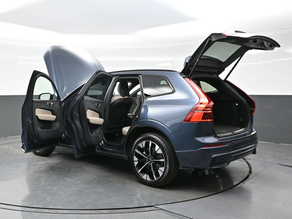 New 2026 Volvo XC60 B5 Plus w/ Climate Package AWD/4WD image 41