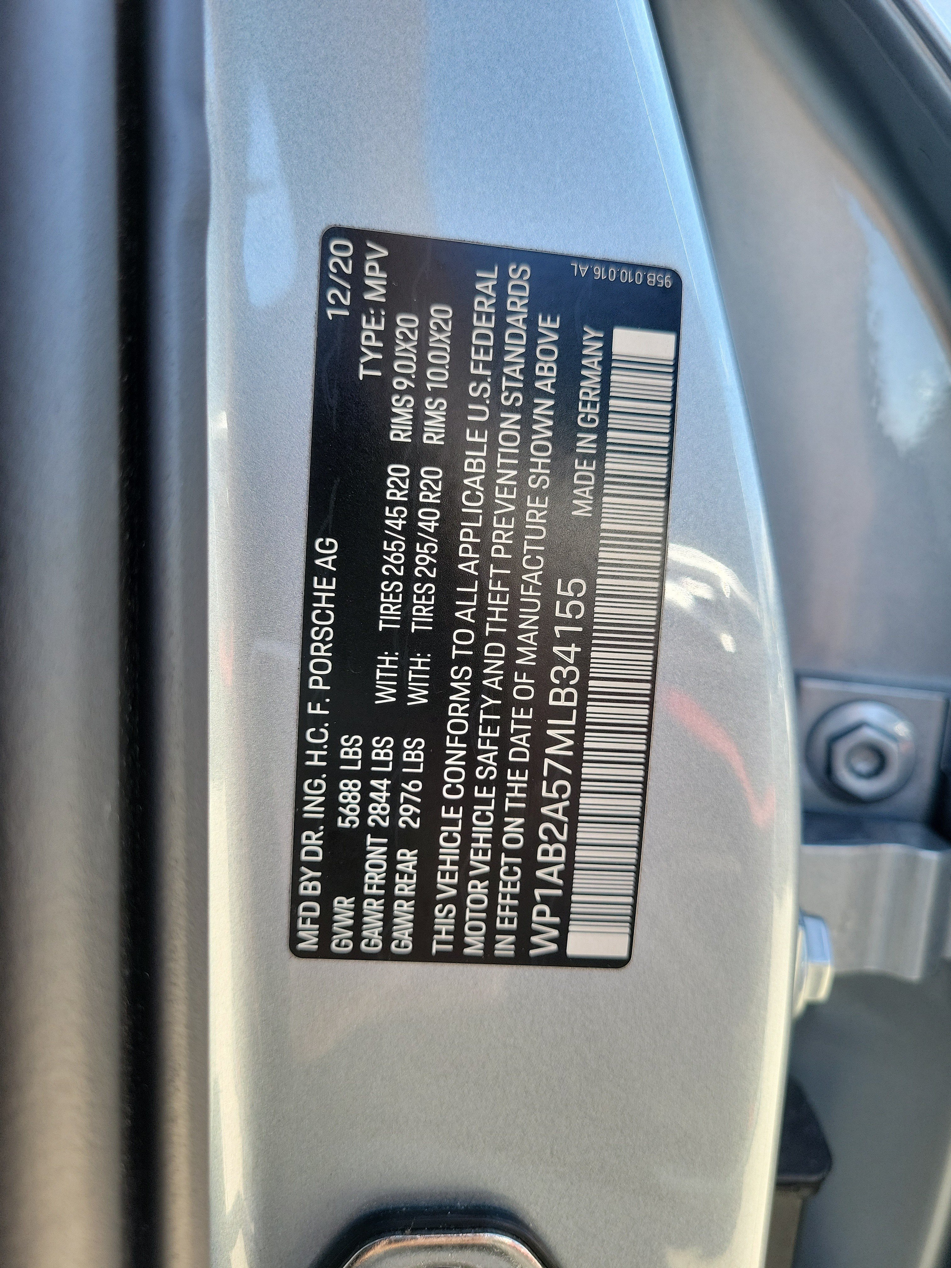 Used 2021 Porsche Macan S AWD/4WD image 26