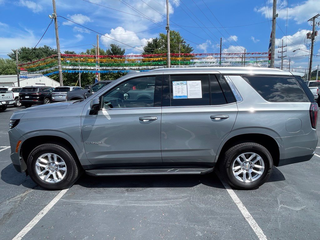 Used 2025 Chevrolet Tahoe LT AWD/4WD image 9