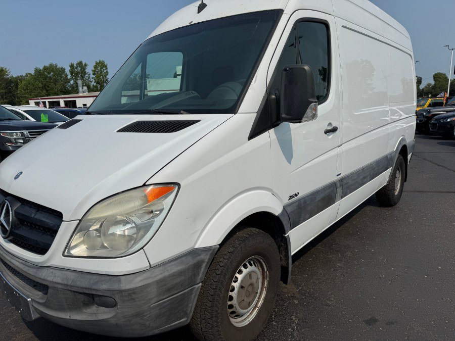 Used 2010 Mercedes-Benz Sprinter 2500 image 9