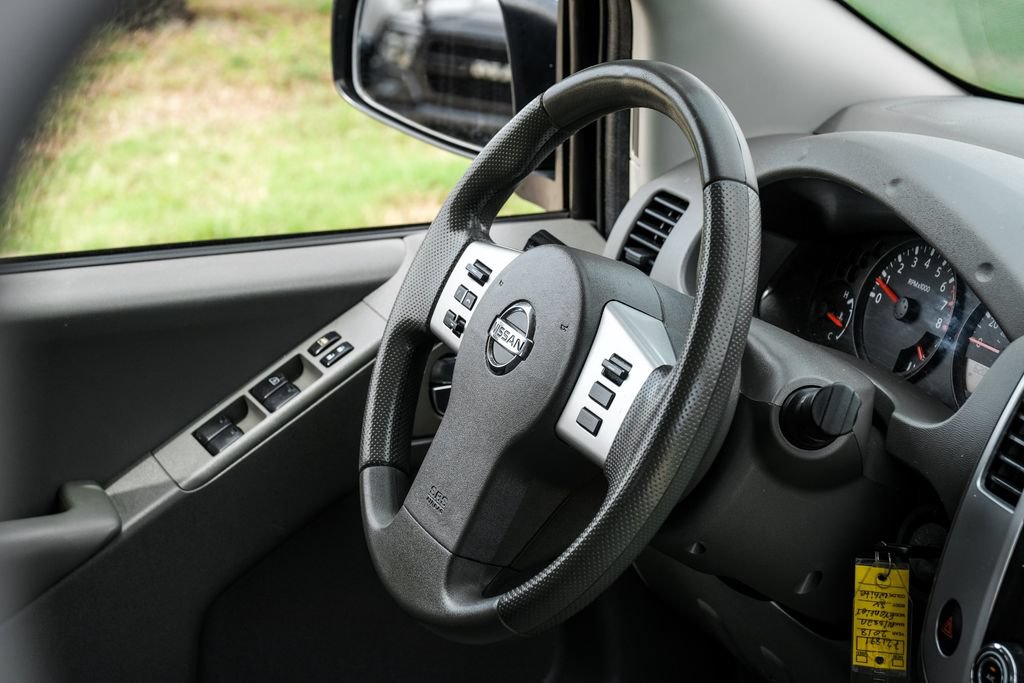 Used 2018 Nissan Frontier SV RWD image 11