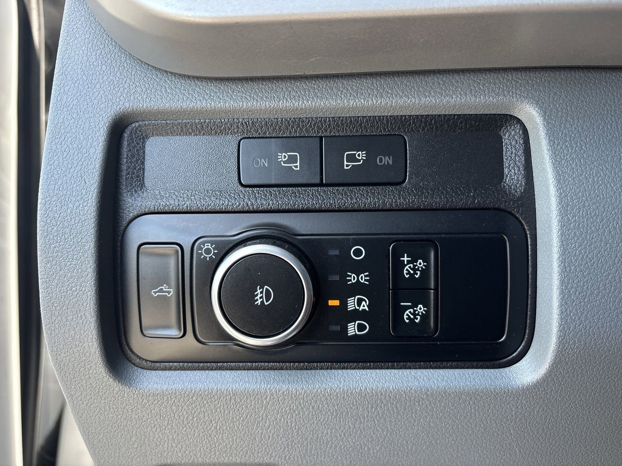 Used 2024 Ford F250 XLT w/ FX4 Off-Road Package image 24