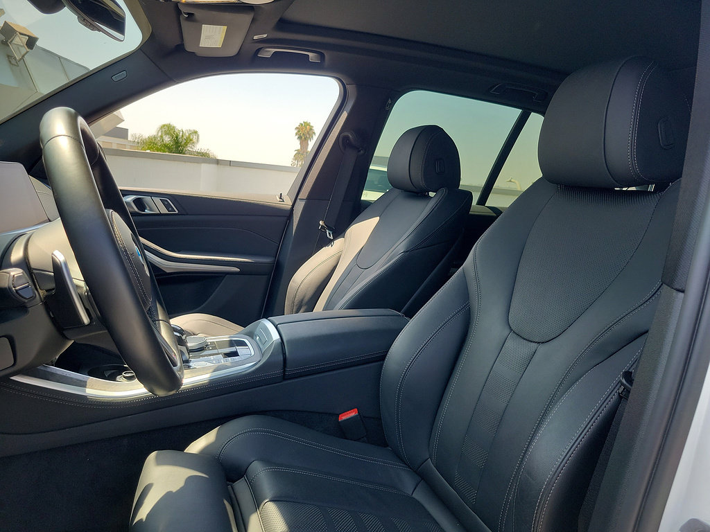 Used 2022 BMW X5 sDrive40i w/ M Sport Package RWD image 16