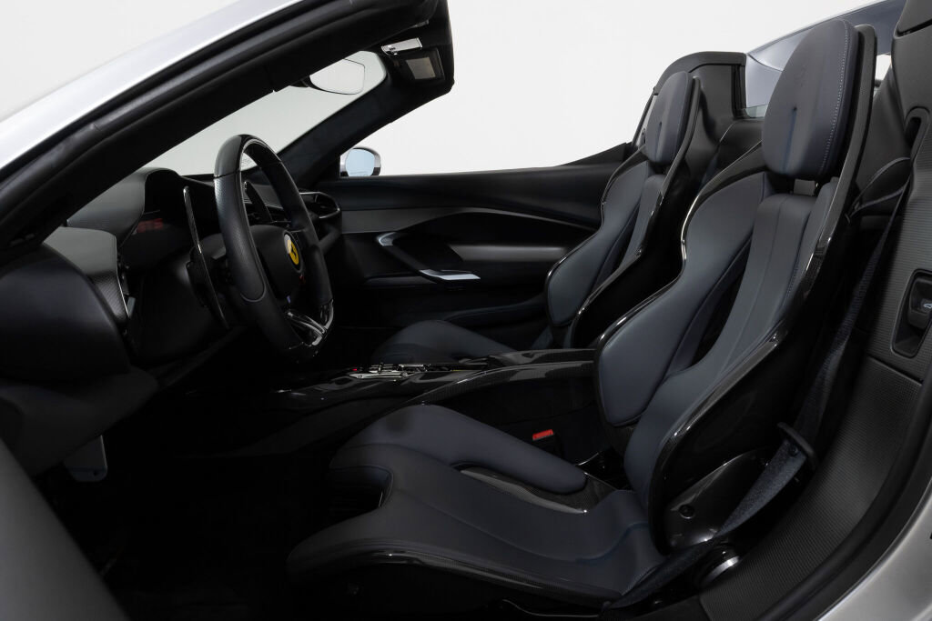 Used 2023 Ferrari 296 GTS image 4