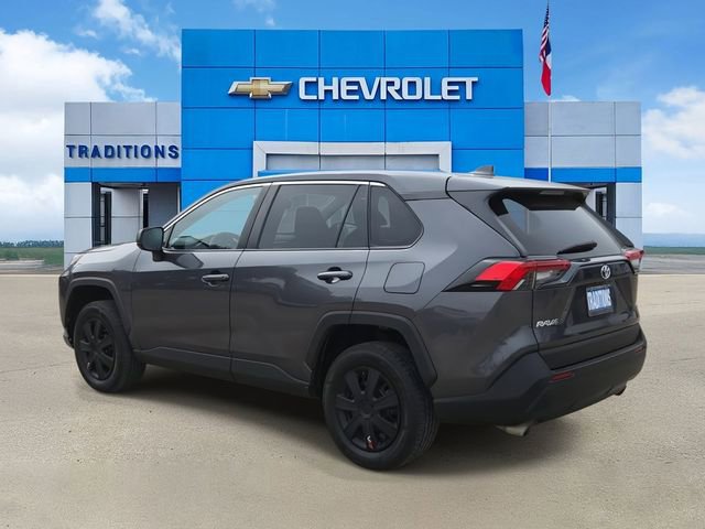 Used 2022 Toyota RAV4 LE FWD image 7