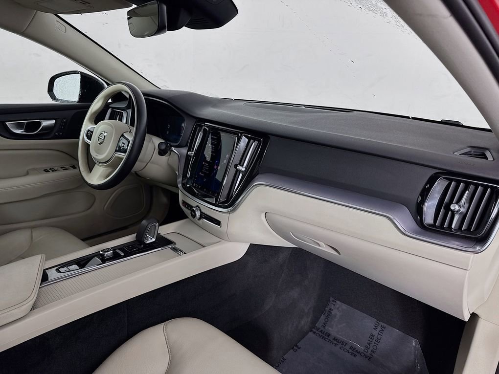 Used 2024 Volvo S60 B5 Core image 31