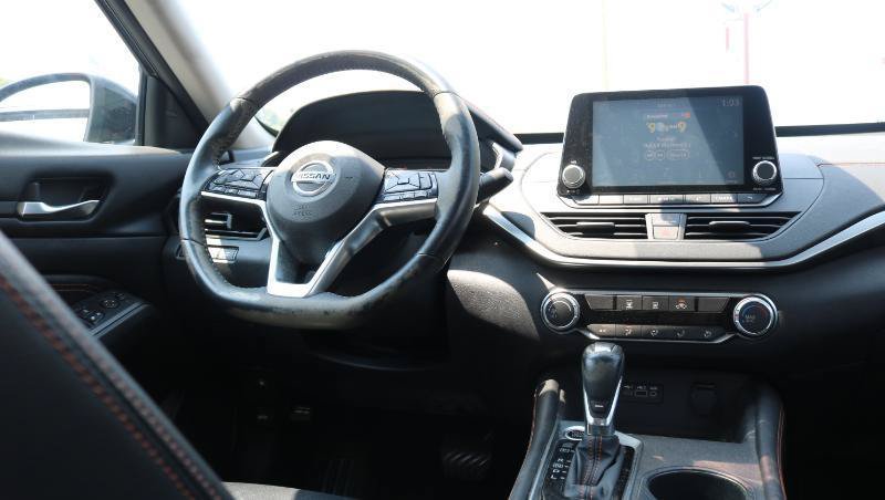 Used 2020 Nissan Altima 2.5 SR FWD image 18