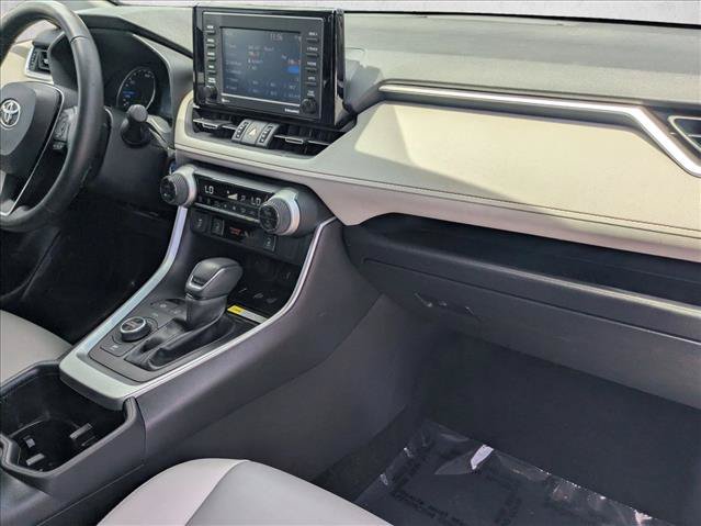 Used 2022 Toyota RAV4 XLE Premium AWD/4WD image 21