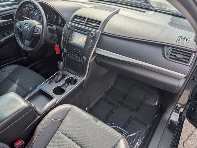 Used 2016 Toyota Camry SE FWD image 18