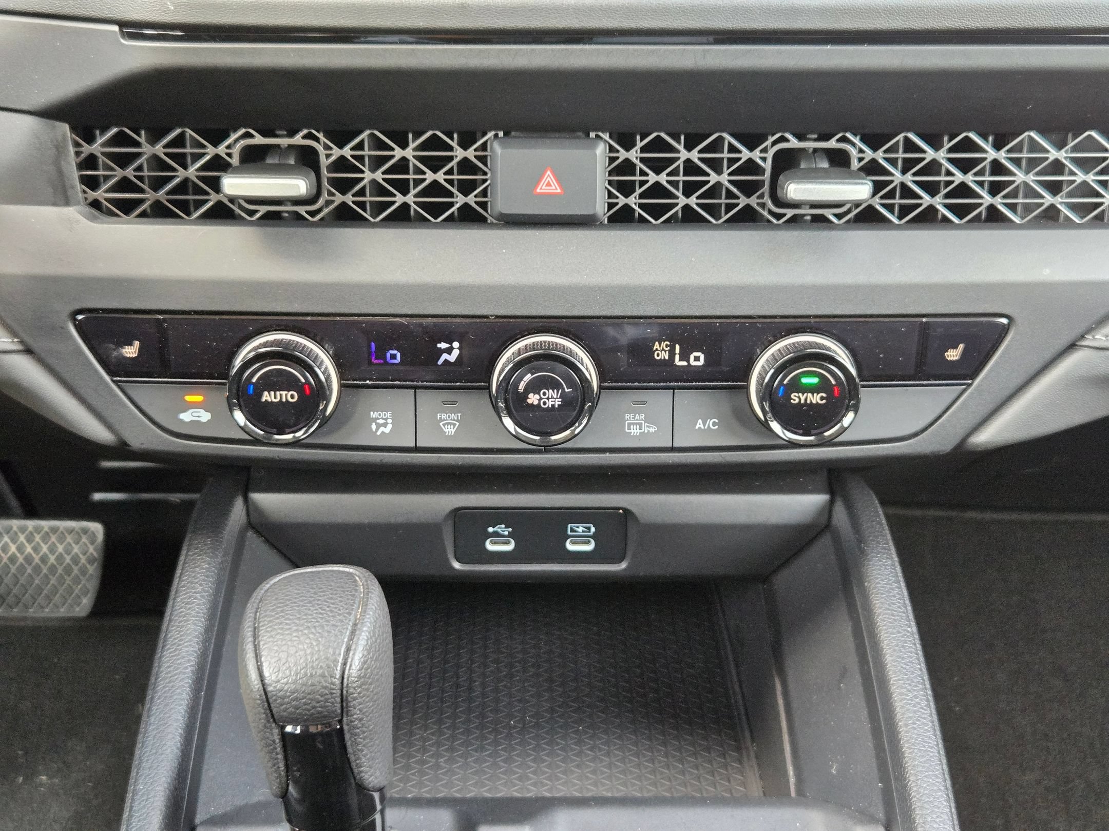 Certified 2025 Honda Accord SE image 18