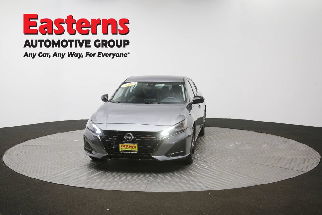 Used 2023 Nissan Altima 2.5 SR FWD image 52