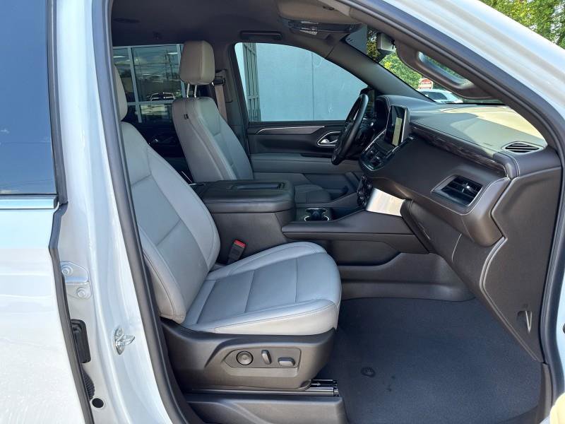 Used 2024 Chevrolet Suburban LT image 48