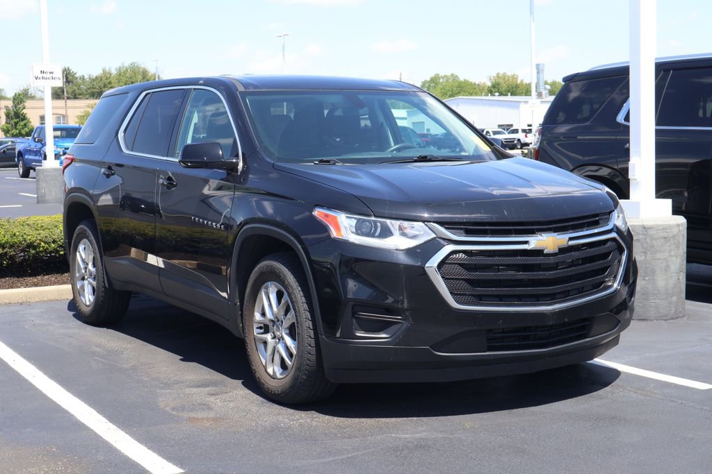 Used 2018 Chevrolet Traverse LS FWD image 3