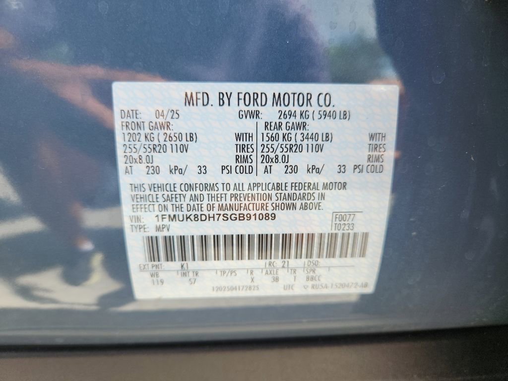 Used 2025 Ford Explorer Active w/ Active Comfort Package image 38