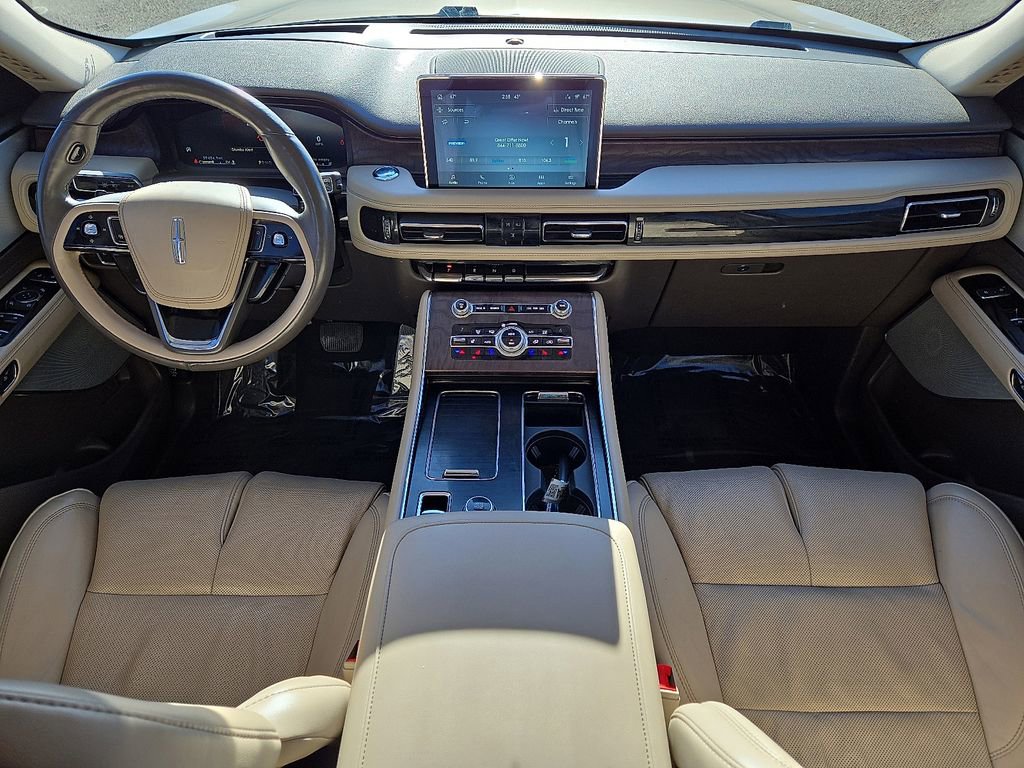 Used 2020 Lincoln Aviator Reserve w/ Equipment Group 202A image 17