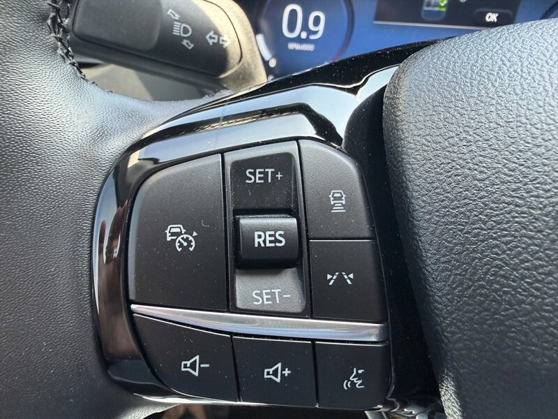 Used 2024 Ford Escape Platinum AWD/4WD image 27