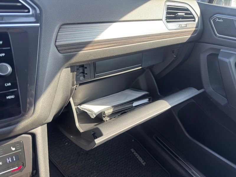 Used 2023 Volkswagen Tiguan SEL R-Line image 22