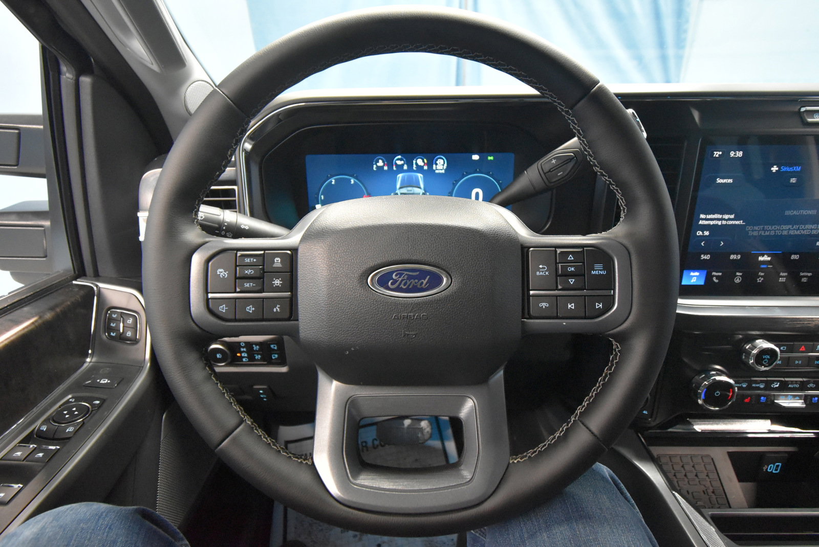 New 2025 Ford F350 Lariat w/ Lariat Ultimate Package image 9