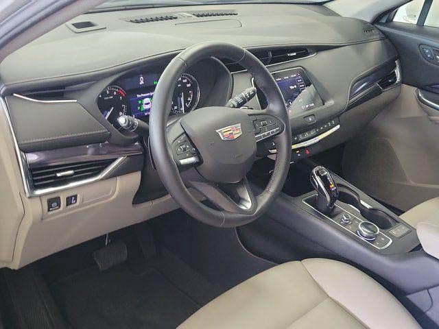 Certified 2022 Cadillac XT4 Luxury FWD image 10