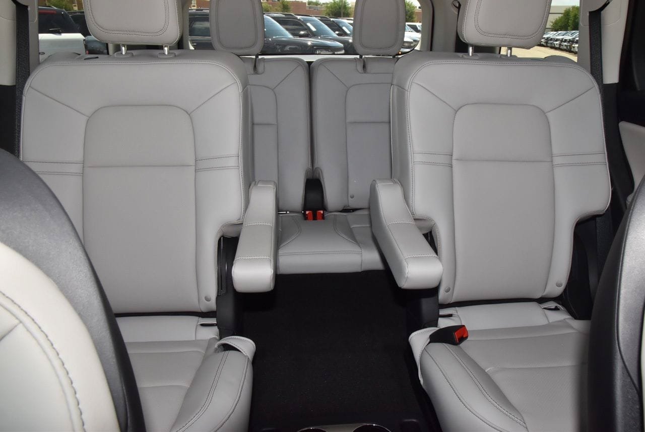 New 2026 Lincoln Aviator 2WD image 21