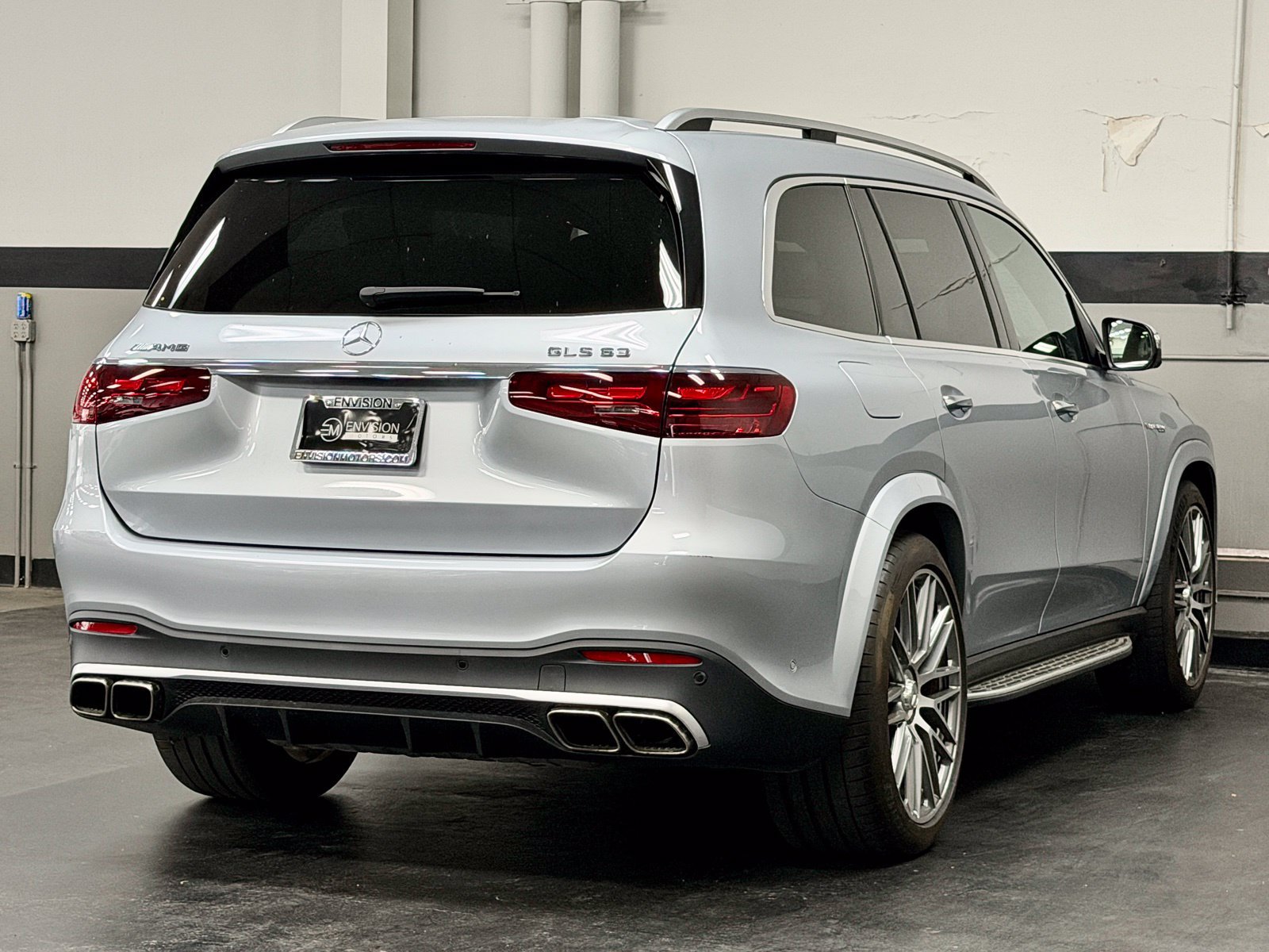 Used 2024 Mercedes-Benz GLS 63 AMG 4MATIC image 12