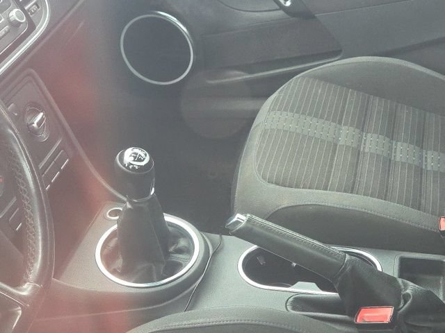 Used 2012 Volkswagen Beetle 2.0T FWD image 5