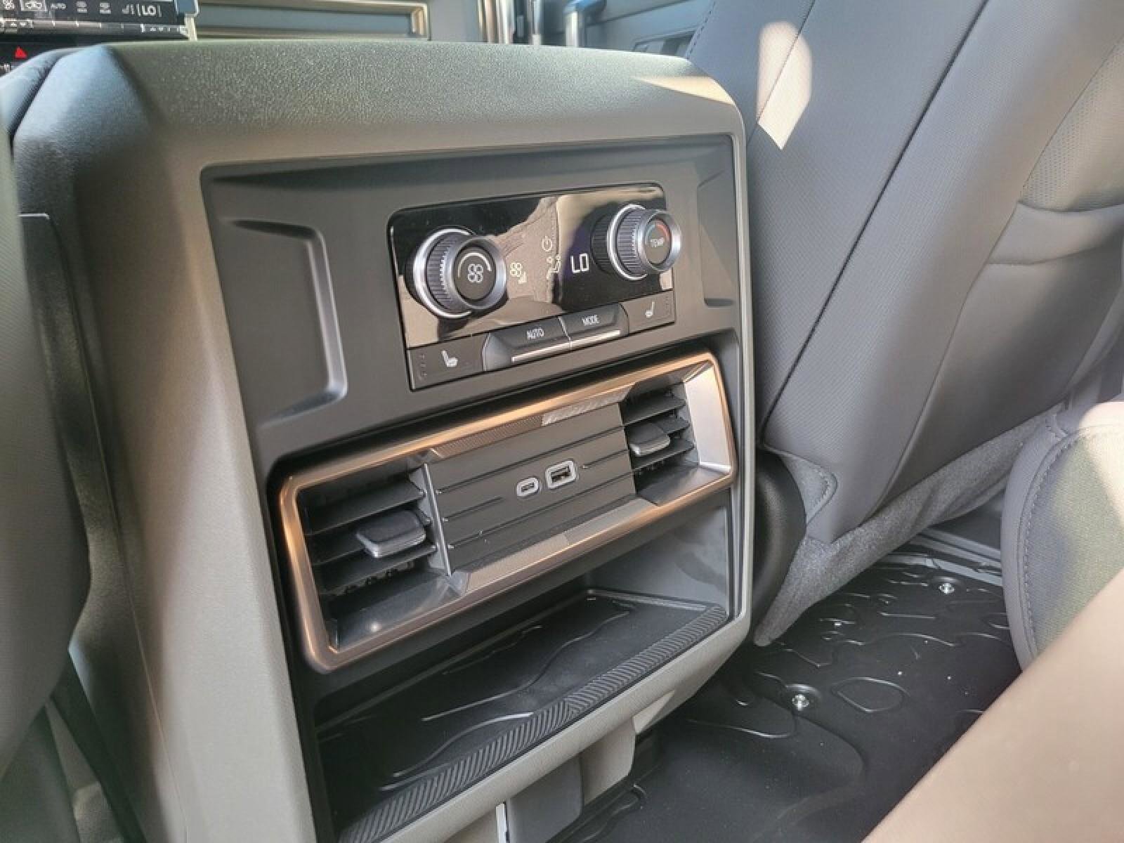 New 2025 GMC Hummer EV 3X w/ LPO, Illumination Package AWD/4WD image 30