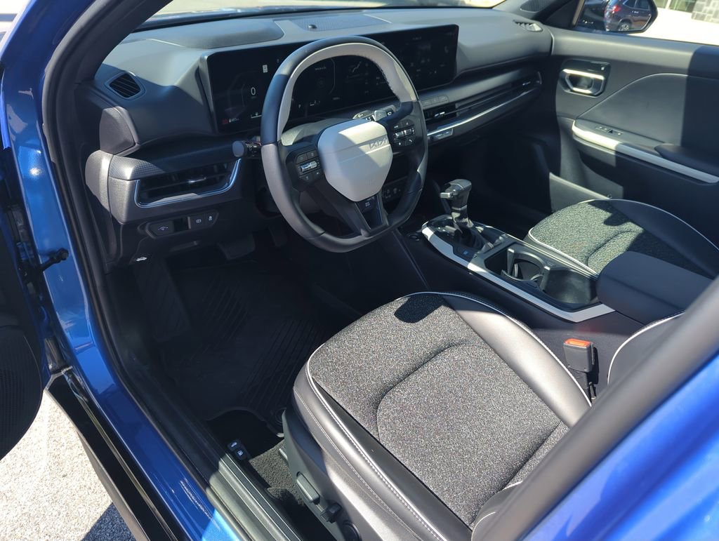 Used 2025 Kia K4 GT-Line w/ GT-Line Sunroof Package FWD image 11