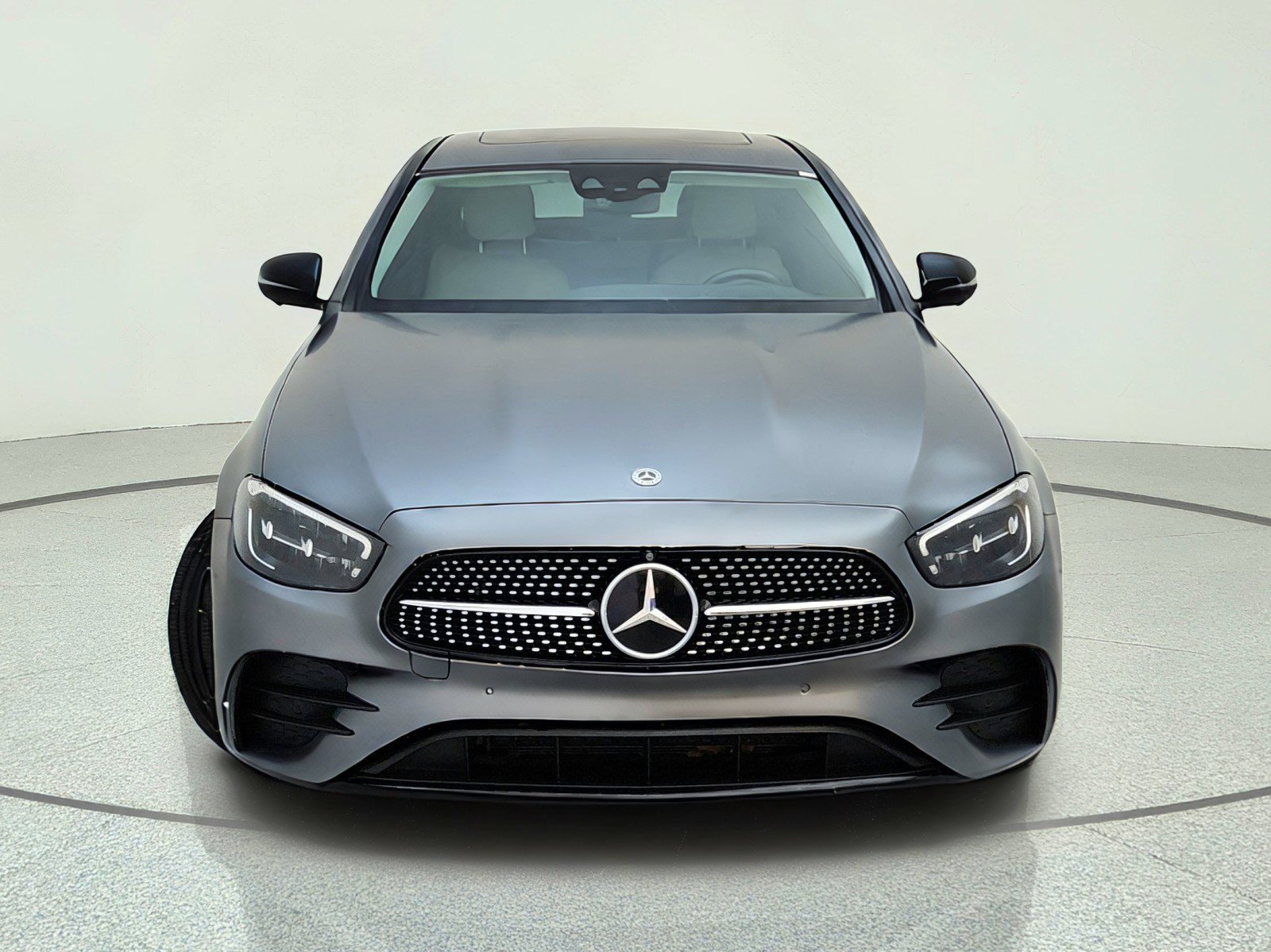 Used 2022 Mercedes-Benz E 350 Sedan image 3