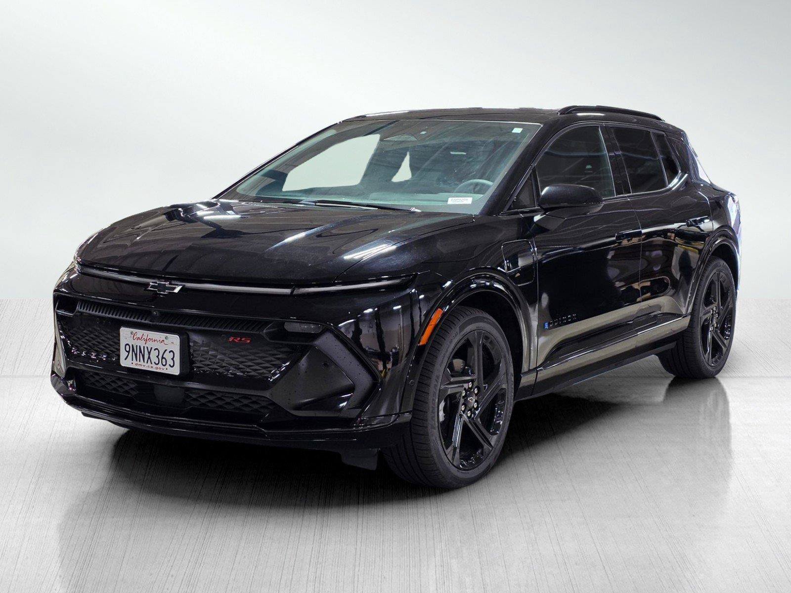 Used 2024 Chevrolet Equinox EV RS FWD image 3