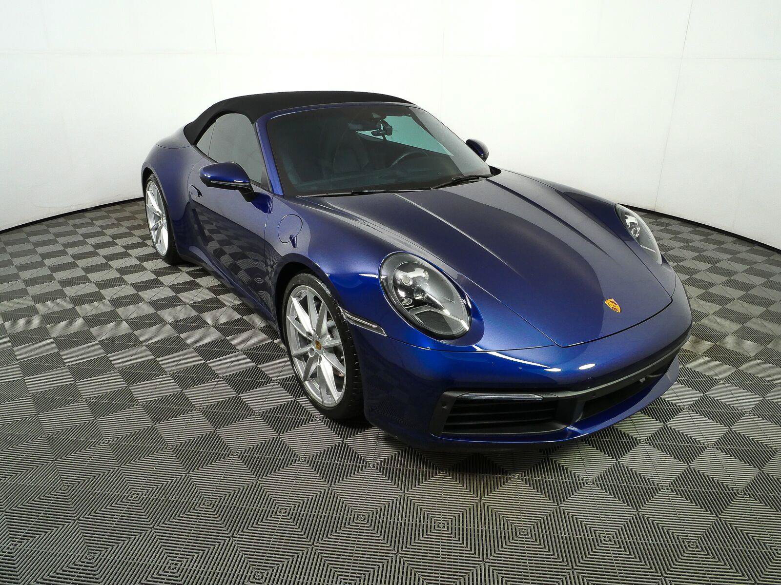Certified 2023 Porsche 911 Carrera RWD image 22