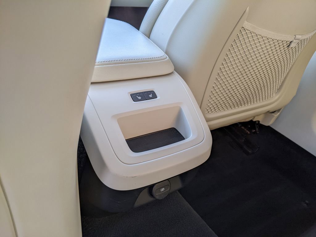 Certified 2023 Volvo V60 B5 Cross Country Plus w/ Climate Package image 24