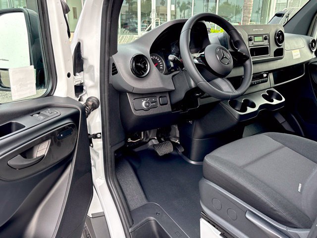 New 2026 Mercedes-Benz Sprinter 2500 image 10