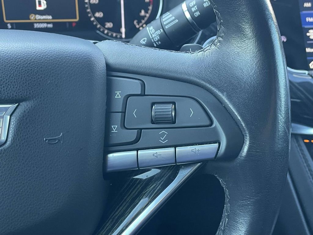 Used 2023 Cadillac XT6 Premium Luxury image 32