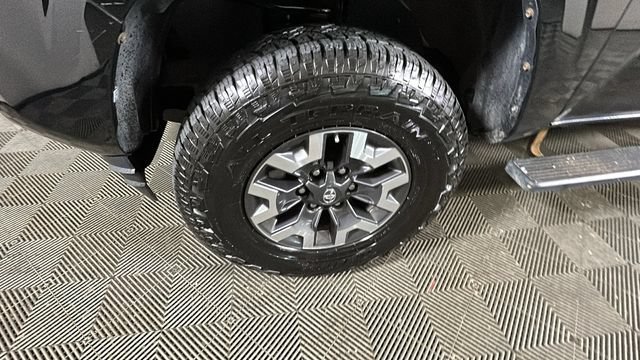 Used 2021 Toyota Tacoma SR AWD/4WD image 9
