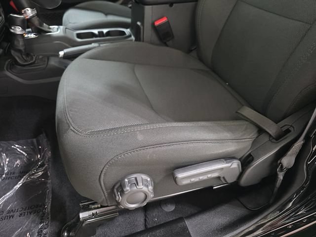 Used 2023 Jeep Gladiator Sport AWD/4WD image 29