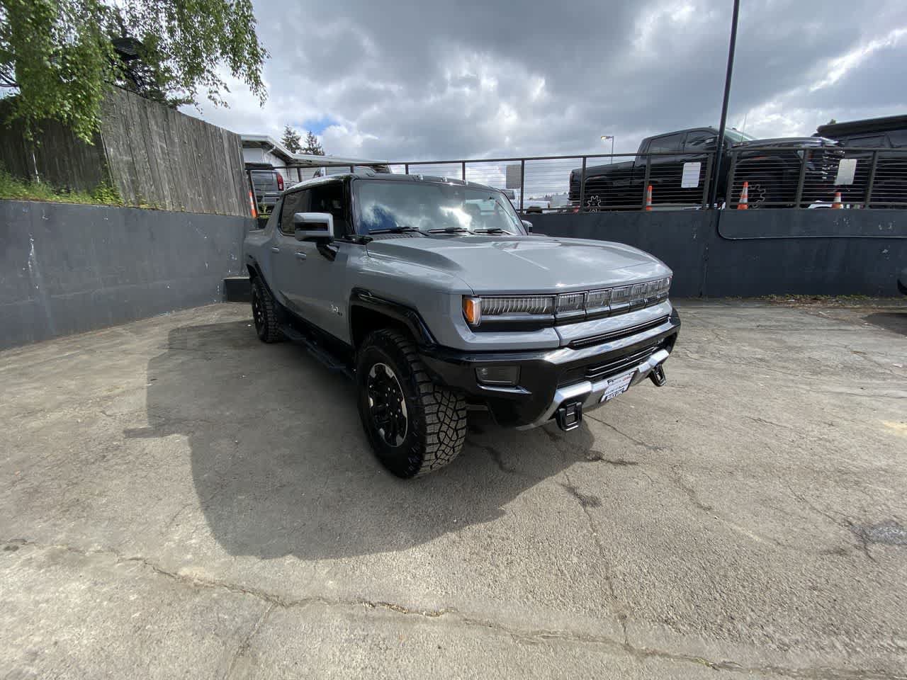 Used 2025 GMC Hummer EV 3X w/ Extreme Off-Road Package AWD/4WD image 8