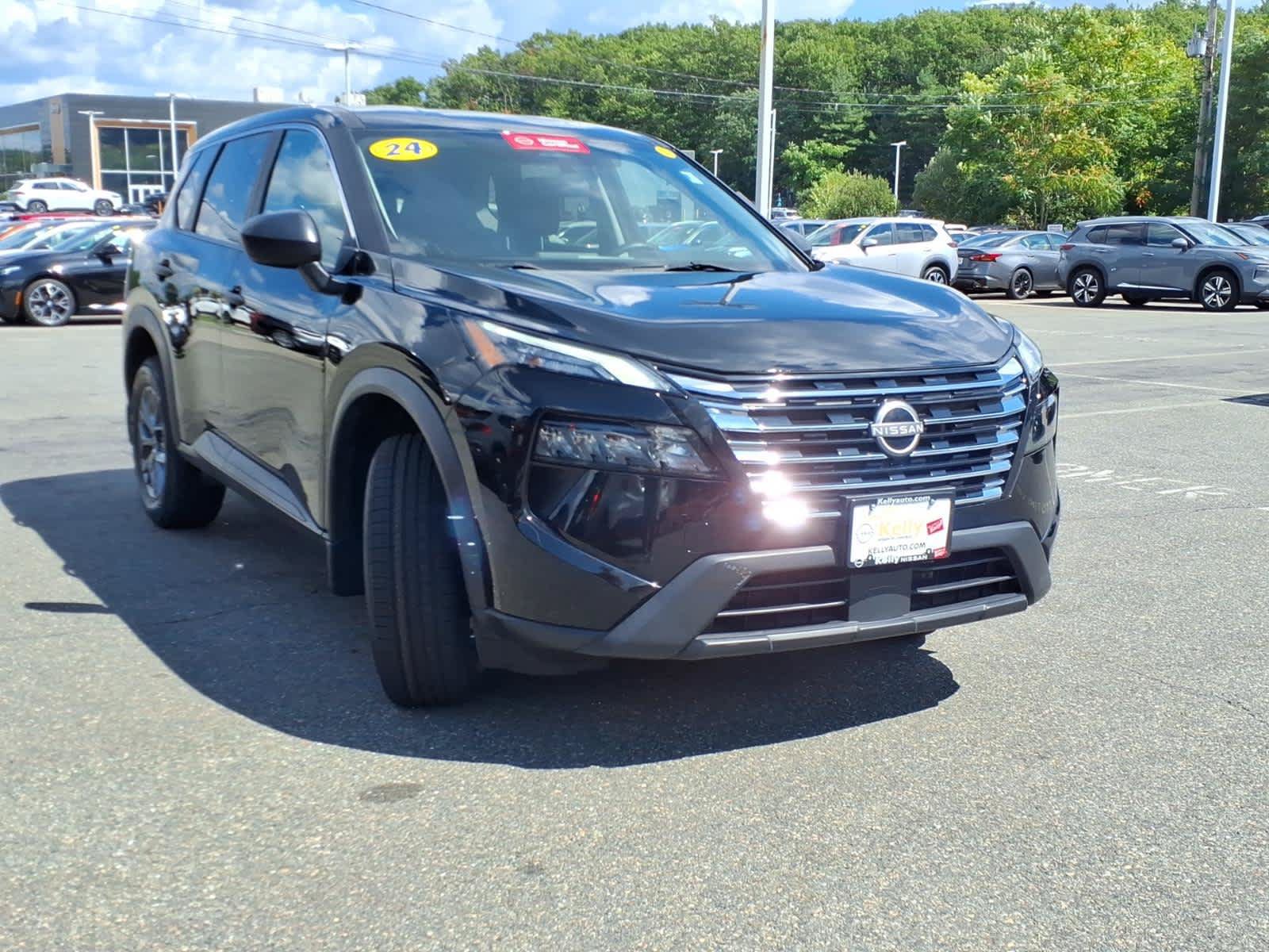 Certified 2024 Nissan Rogue S AWD/4WD image 3