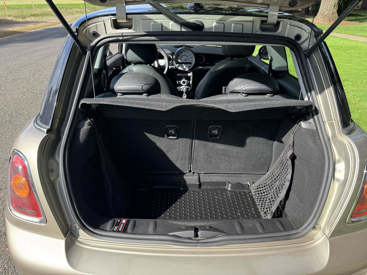Used 2008 MINI Cooper Hardtop FWD image 32