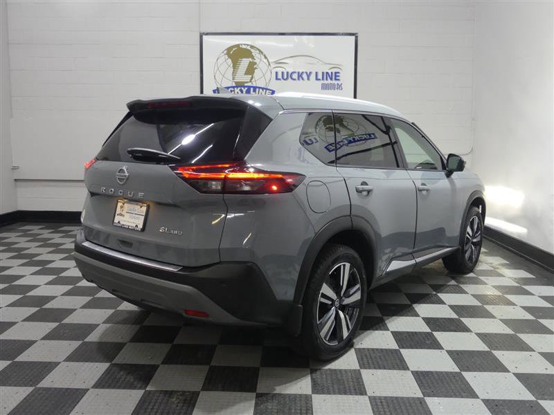 Used 2021 Nissan Rogue SL w/ Premium Package image 10