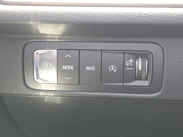 New 2026 Chevrolet Traverse LT w/ Midnight/Sport Edition AWD/4WD image 12