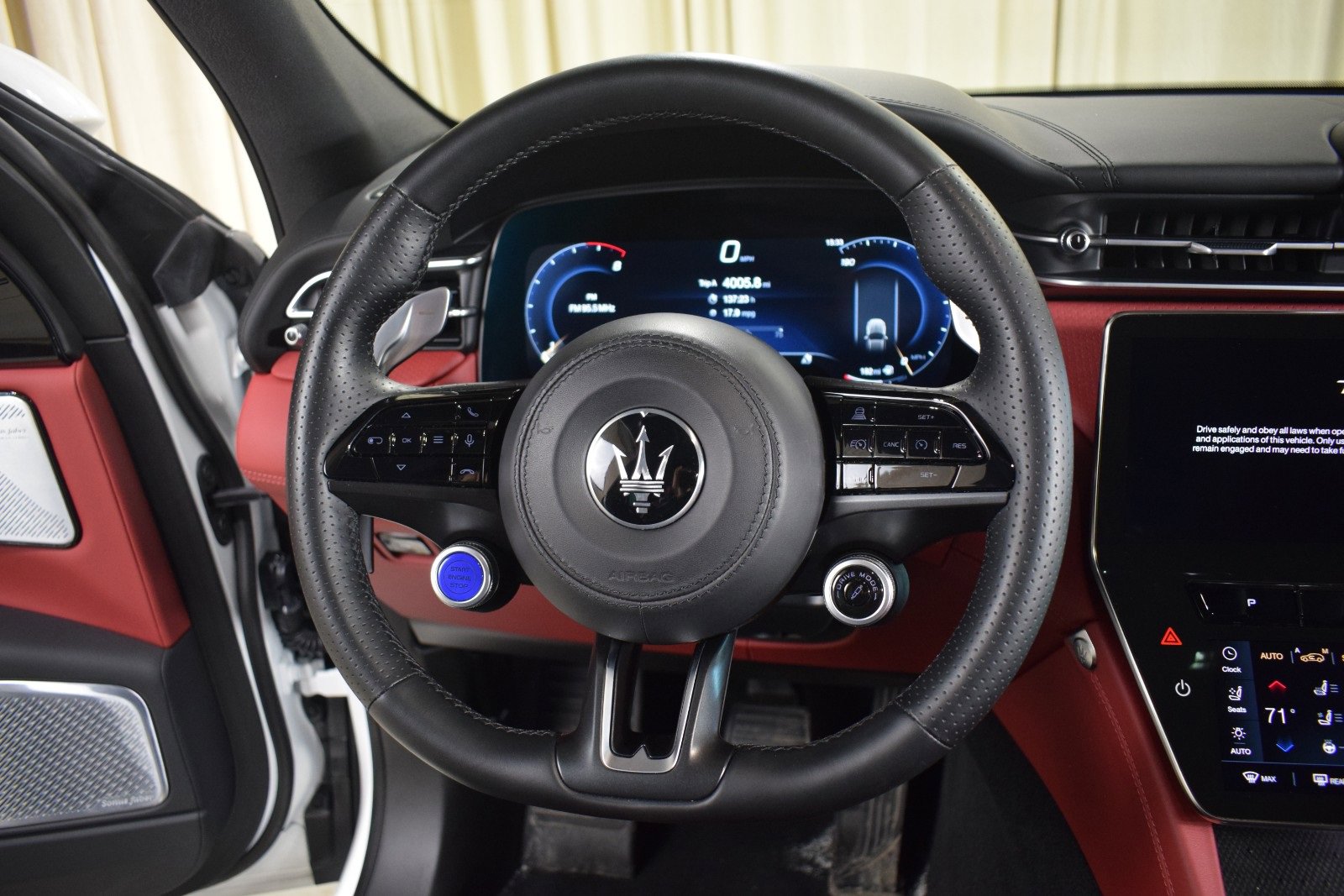 Used 2024 Maserati Grecale Trofeo image 25