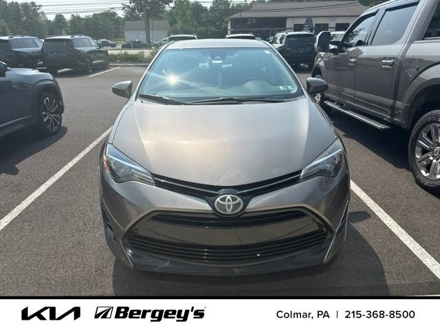 Used 2017 Toyota Corolla LE w/ Carpet Mat Package (TMS) FWD image 3