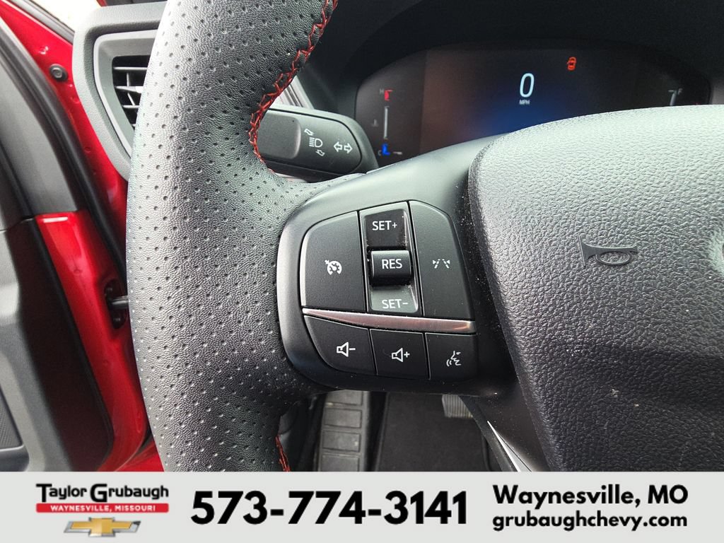 Used 2025 Ford Escape ST-Line Select AWD/4WD image 18