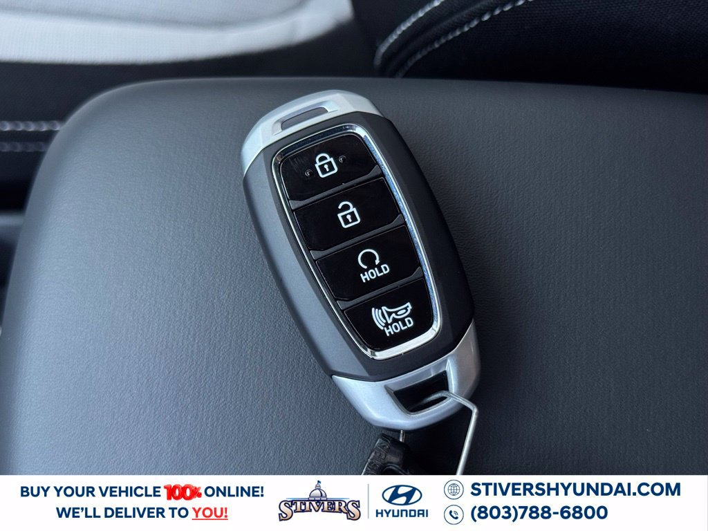 New 2026 Hyundai Venue SEL FWD image 31